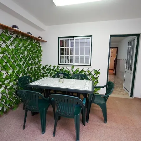 Casa Do Largo * Nazaré