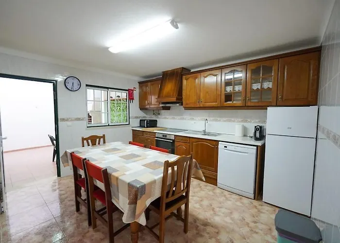 Casa Do Largo - Sitio Da Nazaré