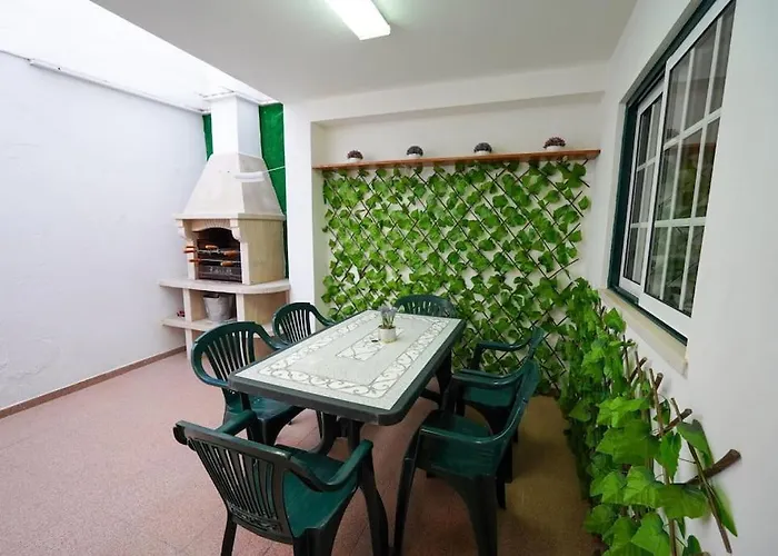 Casa Do Largo - Sitio Da Nazaré